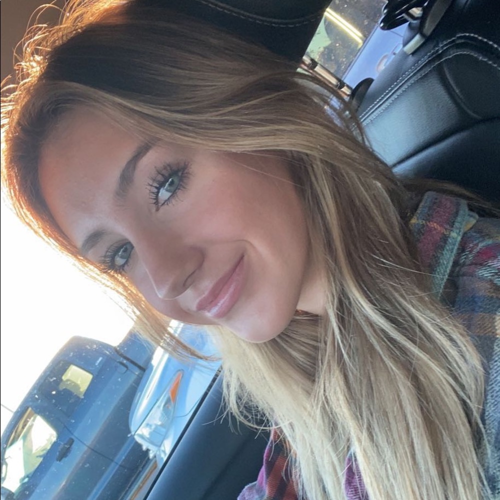 Meet your Posher, Amanda